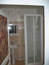 Salle de bain (lavabo + douche)